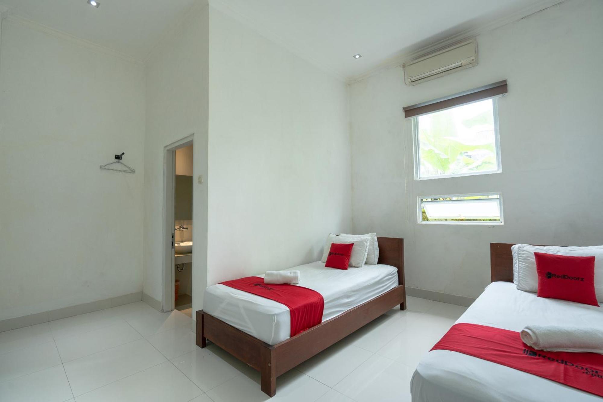 Reddoorz Near Ubud Village Sukawati Exterior foto